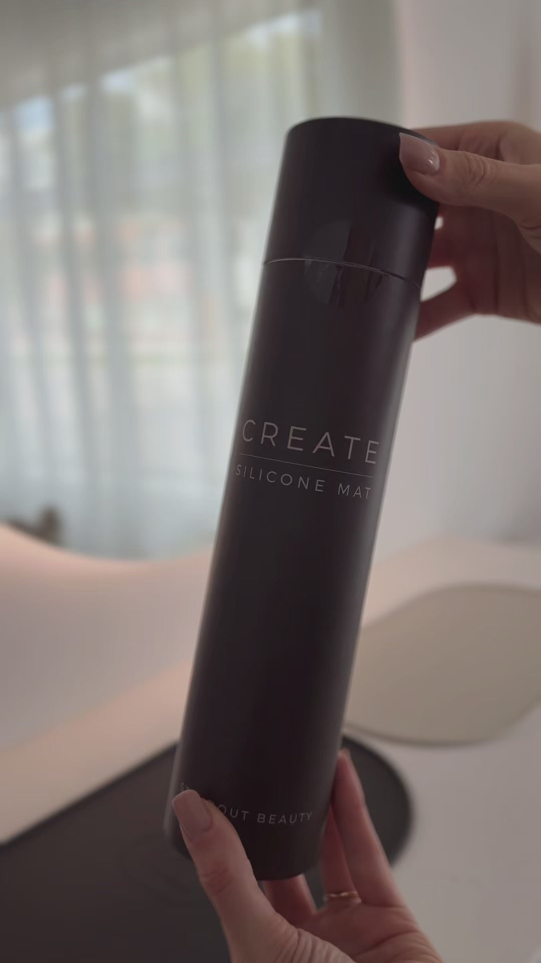 Load video: Standout Create Silicone Mat