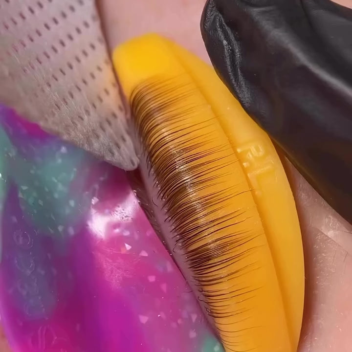 Load video: PERFECT LINE  Lash Lift Shields (4pk)
