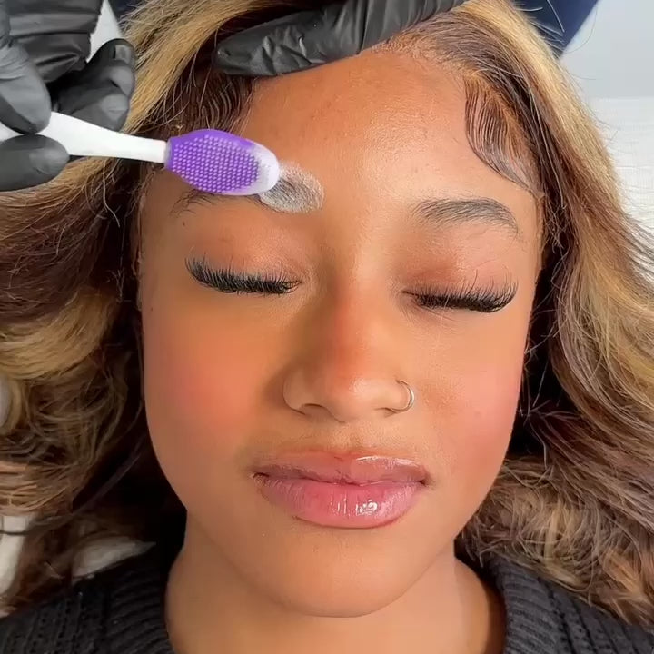 Load video: Standout Coco Luxe Brow Scrub