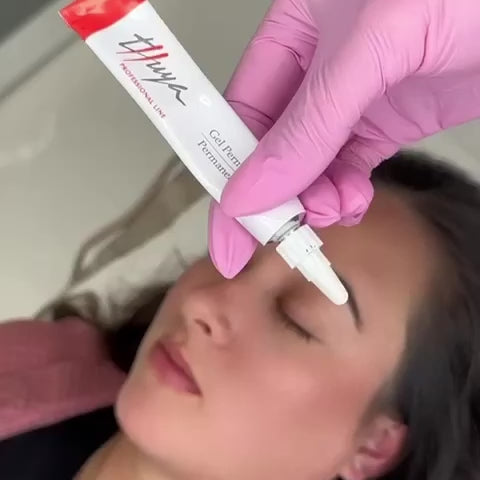 Load video: Thuya Cream Neutralizer