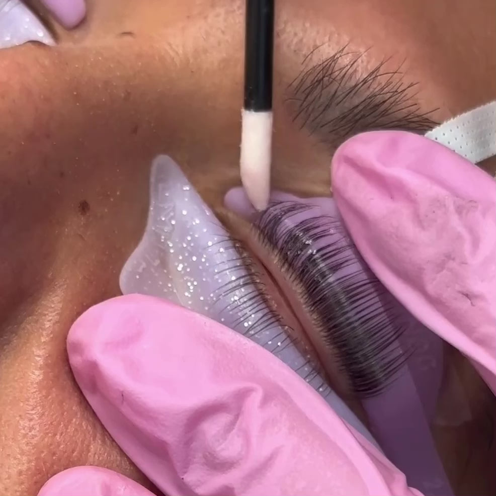 Load video: Vinog Lash Lift Shields