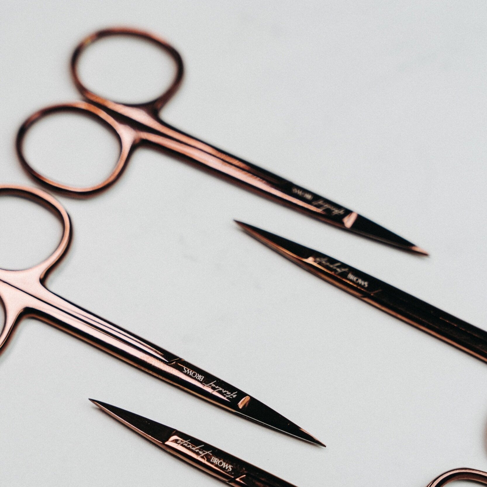 Standout Precision Scissor - standoutbeautyshop